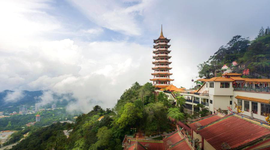 Top car rental options in Genting Highlands